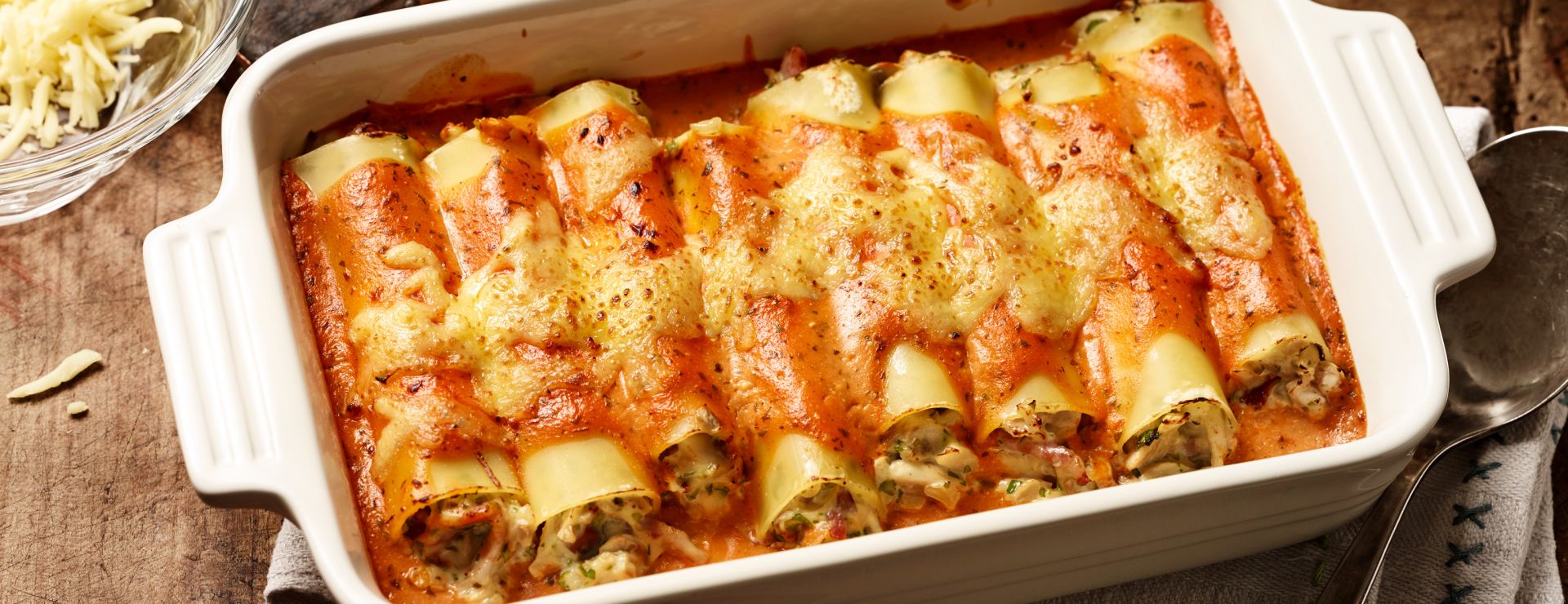 Ceturtdienas, 15.janvāra, Gaļas Nama kafejnīcas ēdienu piedāvājumā: 